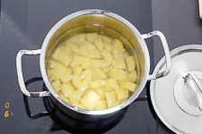 Rosenkohlauflauf mit Kartoffeln