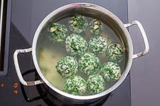 Spinatkn&ouml;del