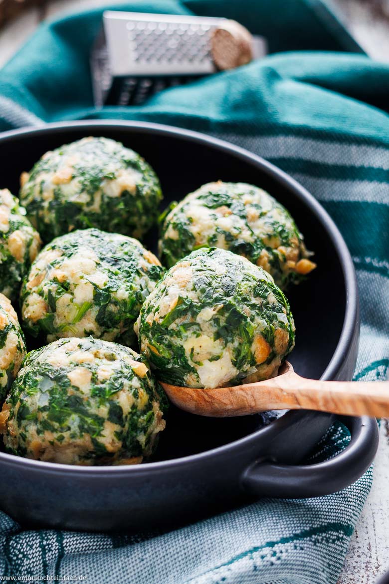 Spinatkn&ouml;del einfach gemacht