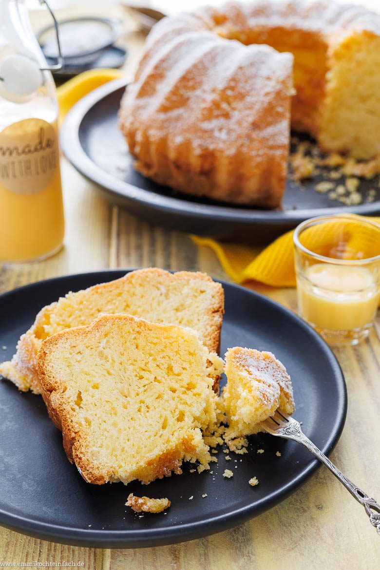 Eierlik&ouml;r Kuchen
