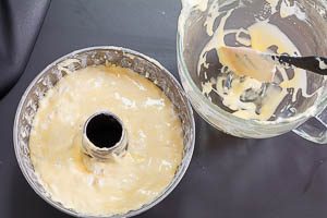Eierlik&ouml;rkuchen Gugelhupf