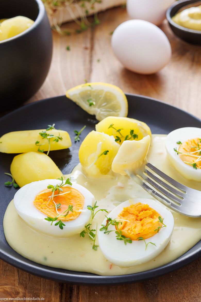 Senfeier mit Kartoffeln - Rezept von Oma