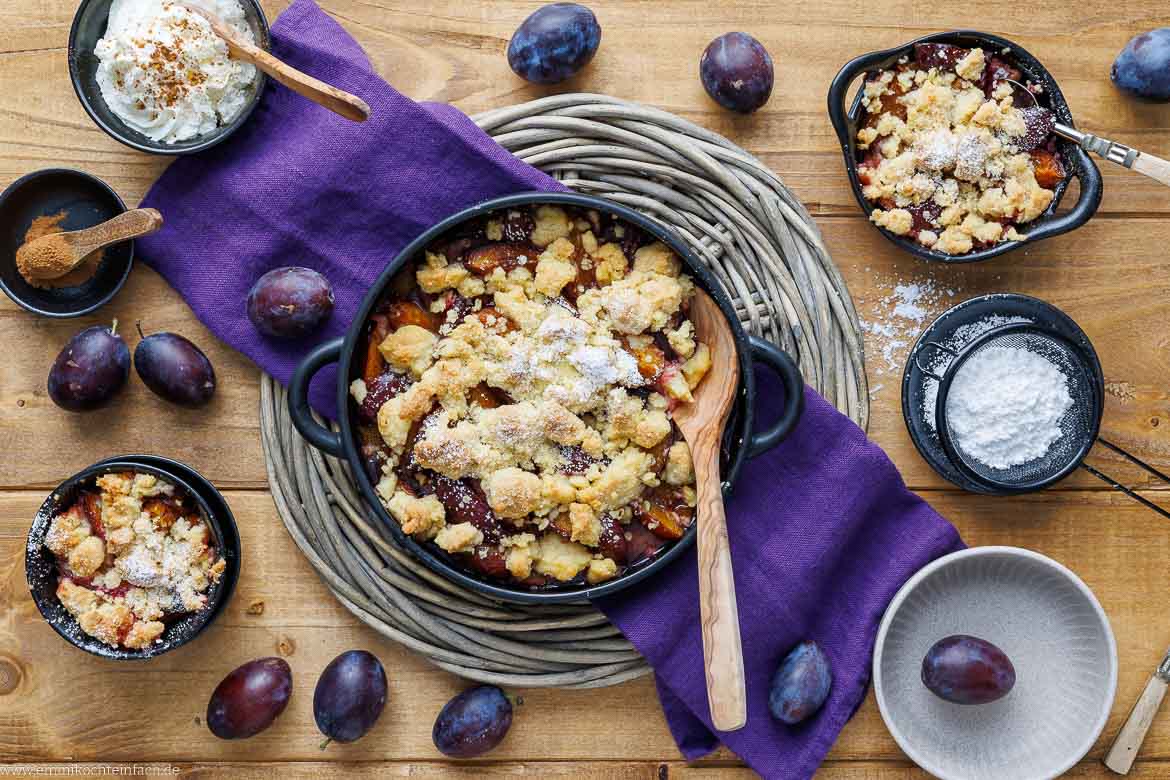 Zwetschgen Crumble Rezept mit Haferflocken und Zimt