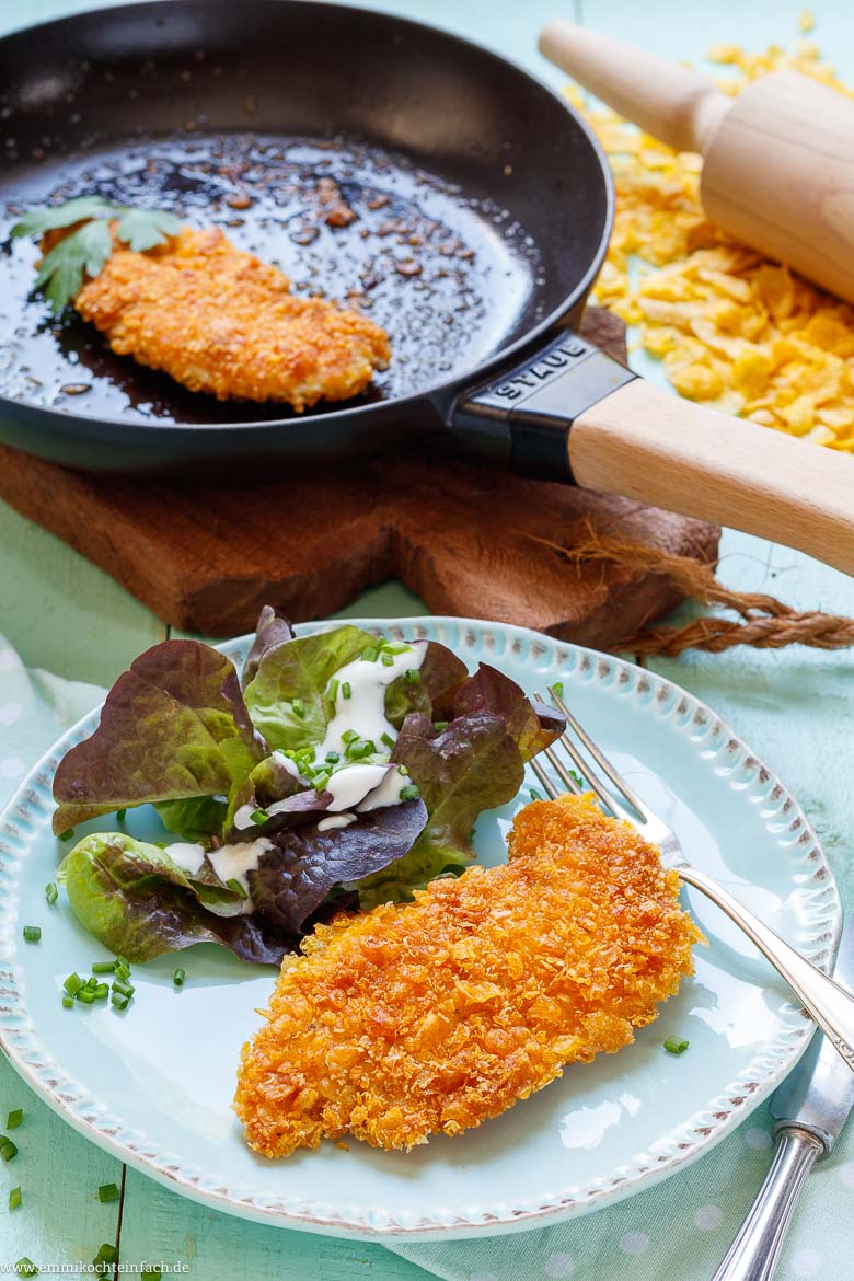Hähnchenschnitzel passen wunderbar zu einem Salat