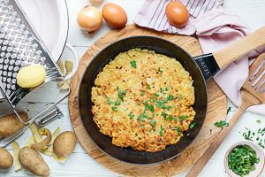 Kartoffelr&ouml;sti knusprig servieren