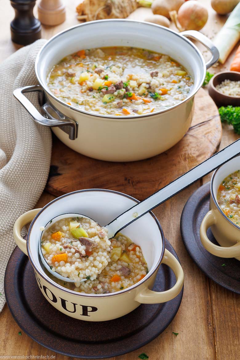 Omas herzhafte Suppe mit Graupen