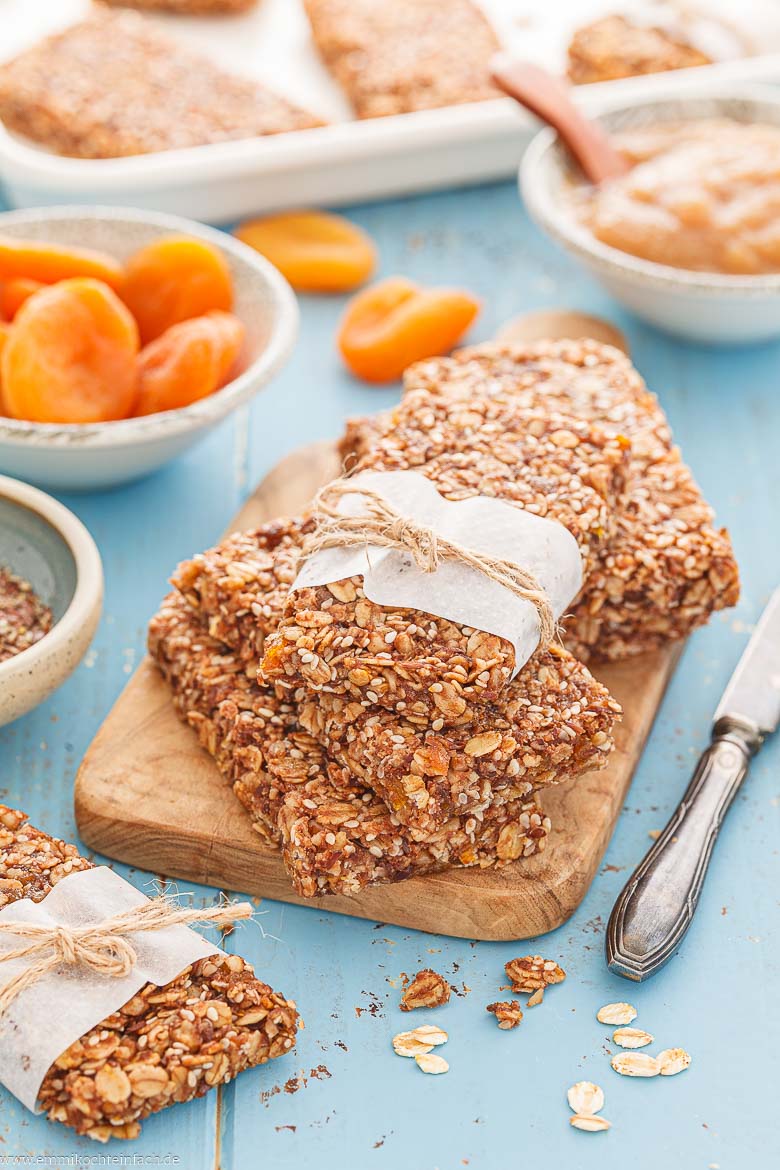 M&uuml;sliriegel als gesunder Snack zum Fr&uuml;hst&uuml;ck