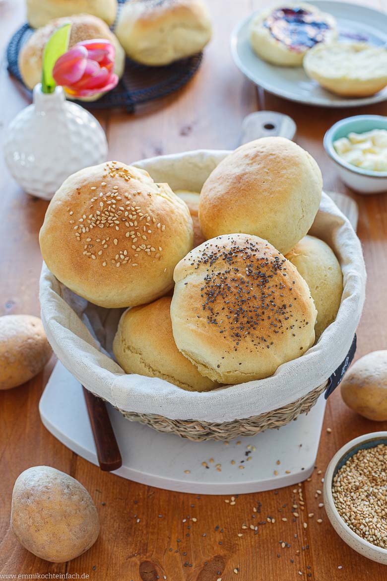 Kartoffelbr&ouml;tchen einfach selber backen.