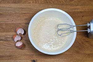Eier unterr&uuml;hren.