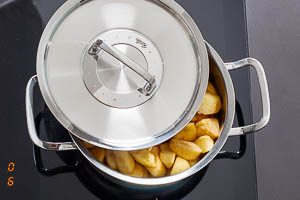20 Minuten köcheln bis die Äpfel weich sind