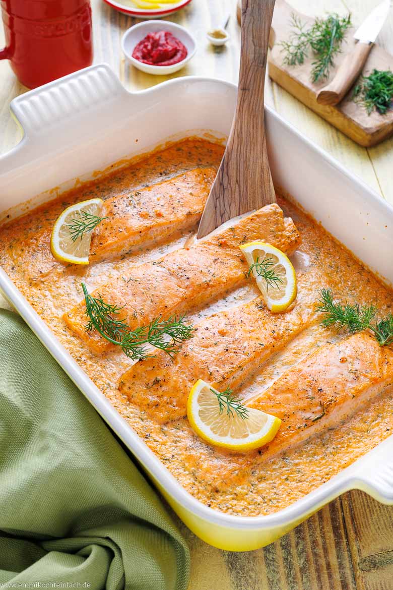 Ofengericht mit Fisch und cremiger So&szlig;e