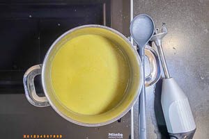 Topfinhalt kurz zur Suppe p&uuml;rieren