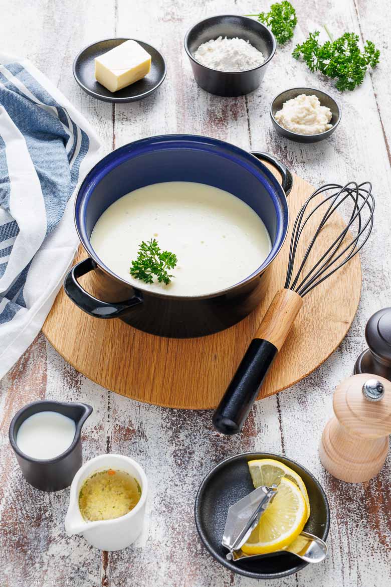 So&szlig;e aus Meerrettich, Br&uuml;he und Milch