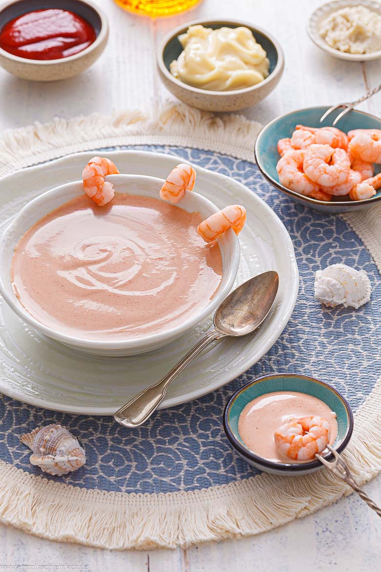 W&uuml;rziger Dip aus Mayonnaise und Ketchup