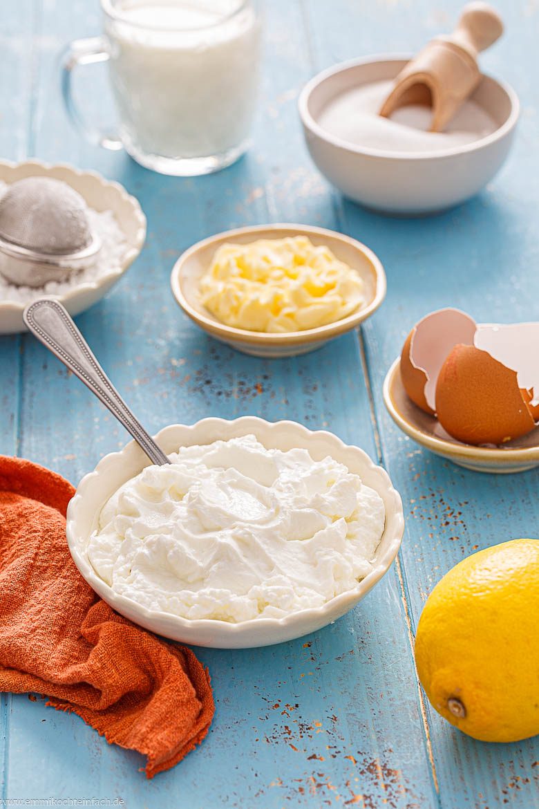 Zutaten für Käsekuchen ohne Boden