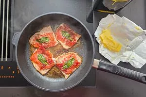 Schnitzel anbraten