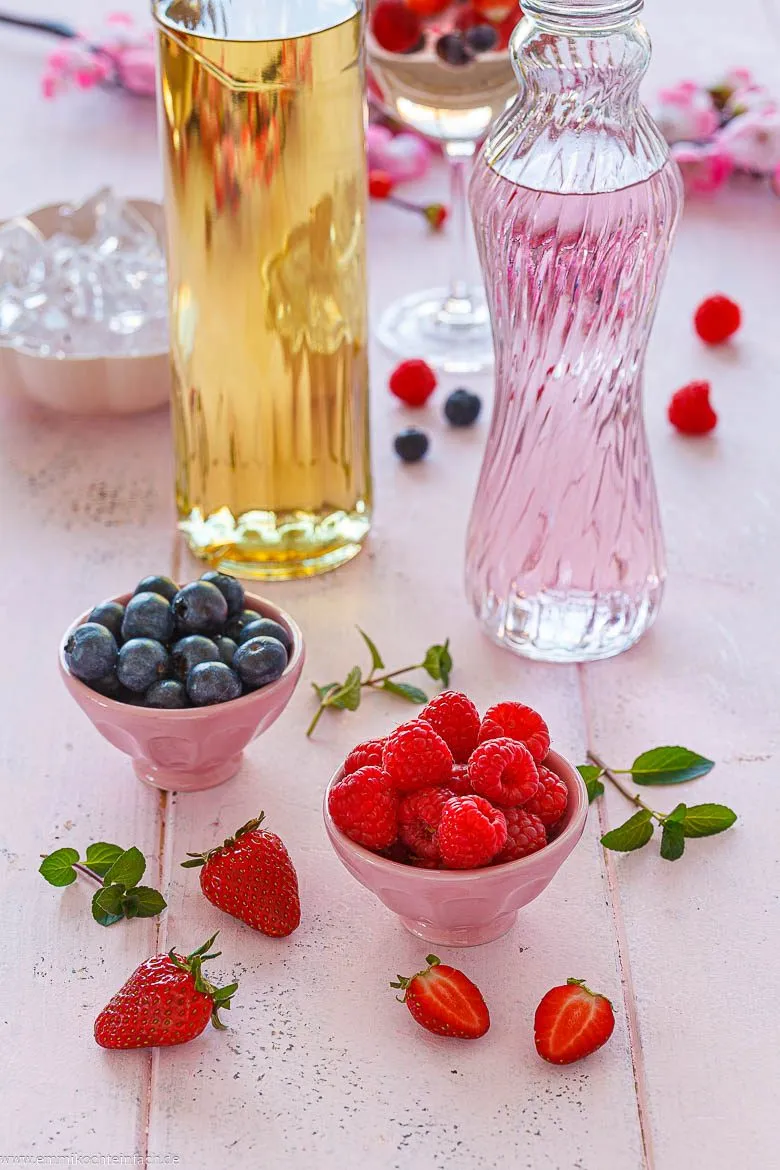 Zutaten für Lillet Wild Berry