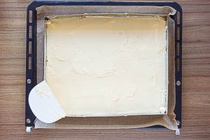 Puddingcreme verteilen ung glattstreichen