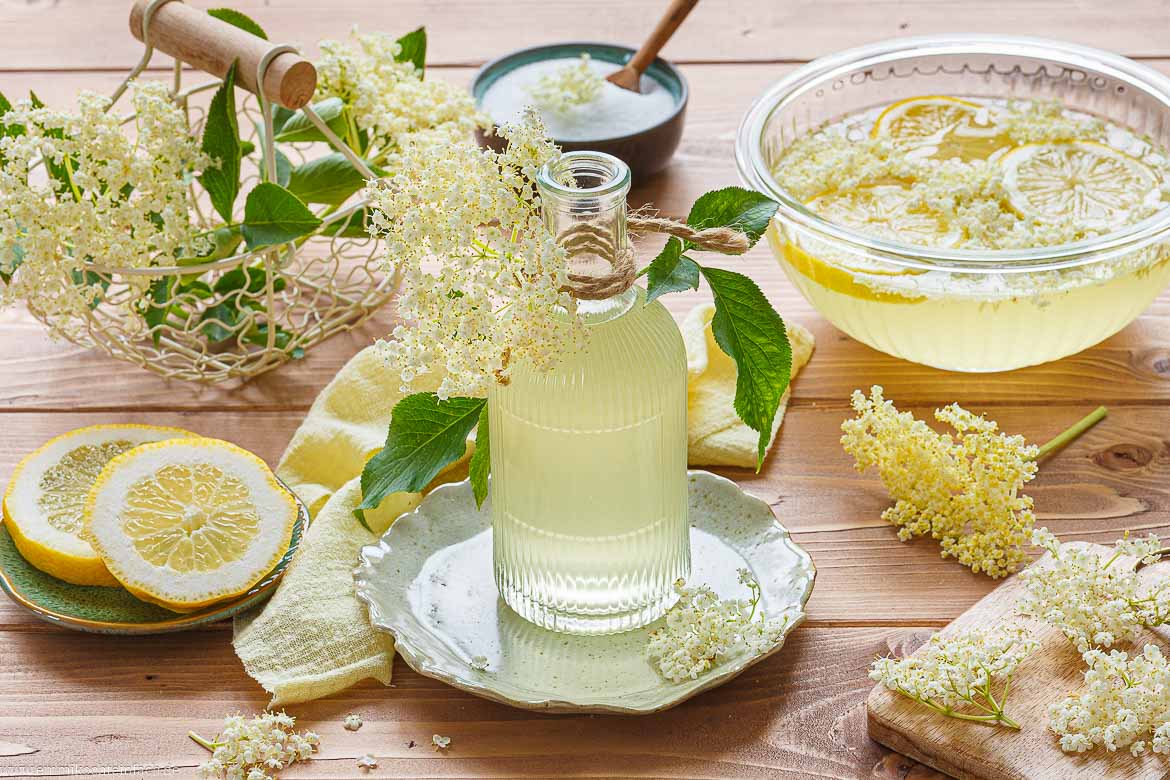 Rezept für Holunderblütensirup