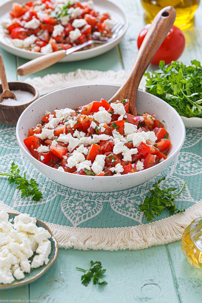Tipps für die Zubereitung des Tomatensalats mit Feta